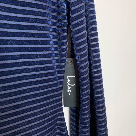 Lulus Ticket to Chic navy blue striped velvety dress size Extra Small XS NWT - Picture 9 of 15